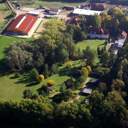Heidegut Eschede Reitsportanlage Und Feriendorf Exterior photo
